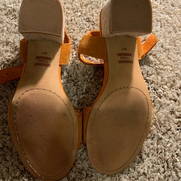 TOMS Orange/Tan Rosa Suede Heels - Picture 7 of 8